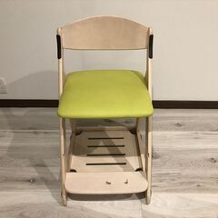 イトーキ学習椅子（KM-42）　天然木 シンクロ調節機能 沈み込...