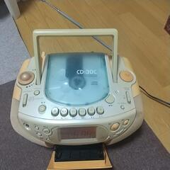 カシオCASIO製の古いCDラジカセ☆CD-30C
