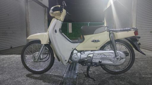 ホンダ スーパーカブ 人気色 低走行 全国発送可能 | no-sweat.com.co
