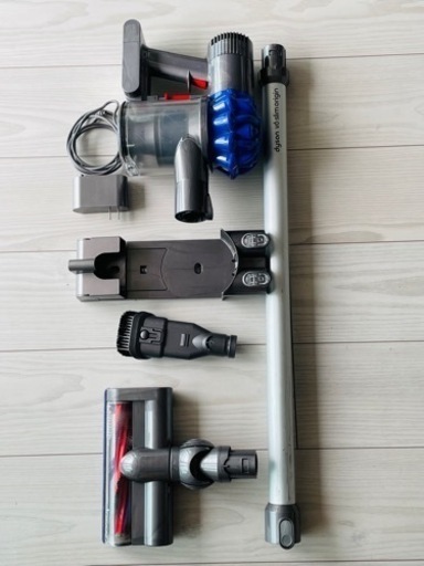 掃除機 dyson  V6