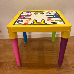 取引中：【無料】子供用　組み立て式　テーブルと椅子のセット