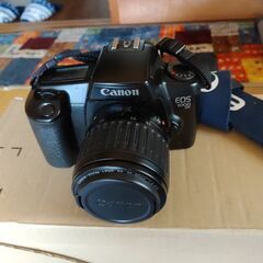Canonのカメラ、EOS.1000QD、ジャンク品