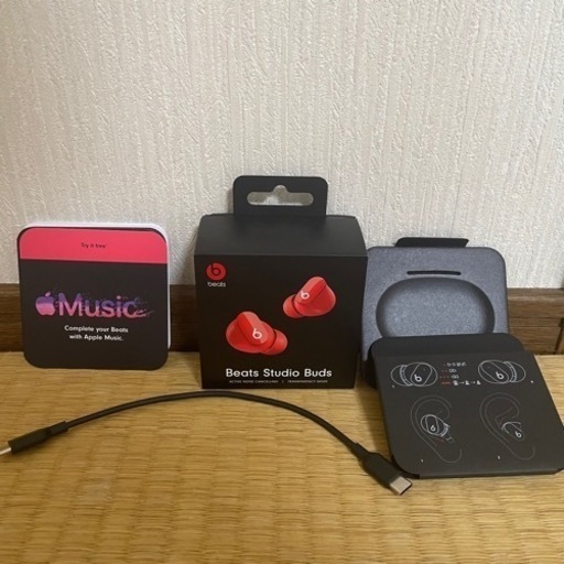 Beats Studio Buds  MJ503PAA レッド ケース付き