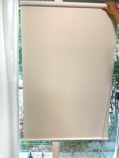 【未使用】遮光ロールスクリーン(90×220)
