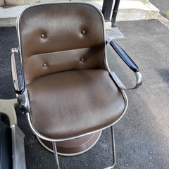 中古▶︎理容室　油圧式　椅子