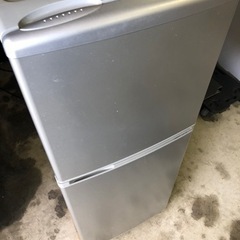 AQUA 2015年製　冷凍冷蔵庫
