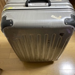グリフィンランド スーツケース シルバー