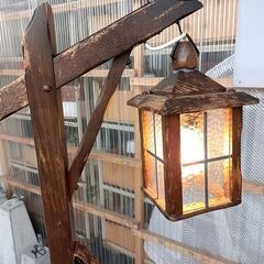 レトロ アンティーク 木製伸張フロアライト『中古良品』 【リサイクル