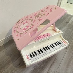 ハローキティ ミニグランドピアノ おもちゃ 女の子 ピアノ