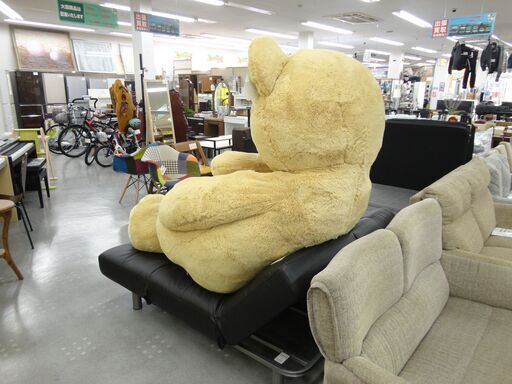 HUGFUN クマ 巨大ぬいぐるみ 93インチ (約236cm) コストコ モノ