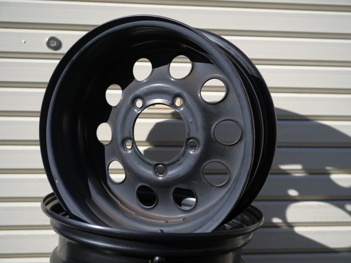 送料込・まとめ買い ジムニーシエラタイヤ アルミ☓4本、スチール☓1