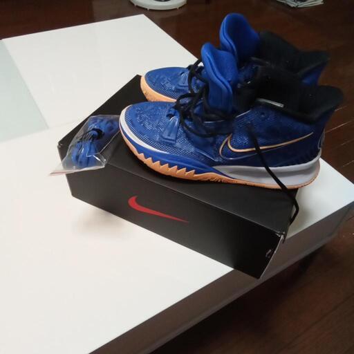 KYRIE7  us7.5 日本25.5