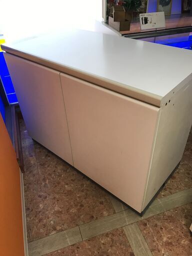 ショーケース＋レジ台