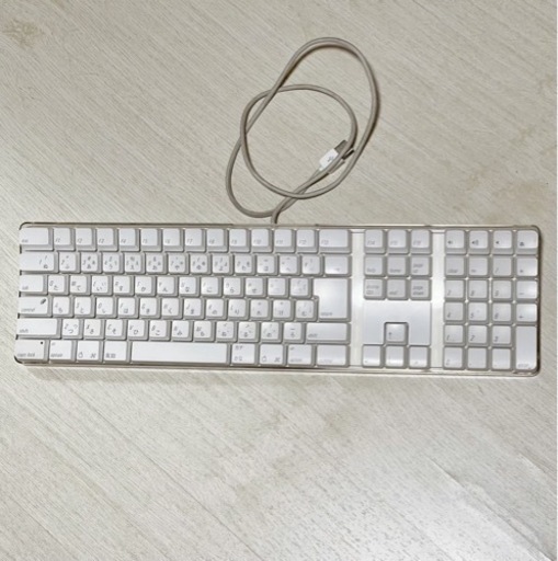 Apple 純正Keyboard A1048 (テンキー付 - JIS)動作確認済み