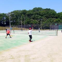 ９月４日　日曜　三木山総合公園テニス会初級、中級