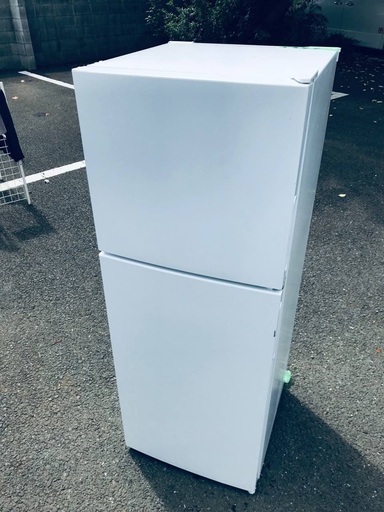 ♦️EJ2377番maxzen 冷凍冷蔵庫 【2020年製】