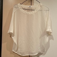 UNIQLO レディーストップス