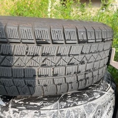 スタッドレスタイヤ 215/60R/17