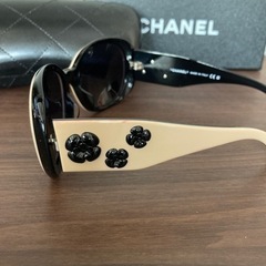 サングラス　CHANEL ベージュ系