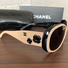 サングラス　CHANEL ベージュ系