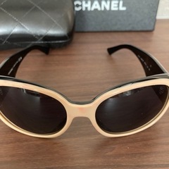 サングラス　CHANEL ベージュ系