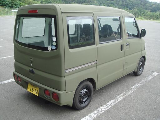 NV100クリッパーバン 車検6年5月 13万5千キロ 希少なMT ４WD(2WD切り替え) 塗装オリーブドラブ塗替え 車高調付