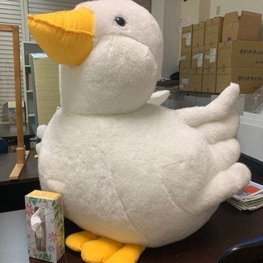 巨大アヒルぬいぐるみ