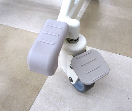 TOTO/トートー 水まわり用四輪キャスター車いす EWC600AHS シート穴