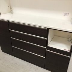取りに来れる方限定！ニトリの4枚扉レンジボードです！