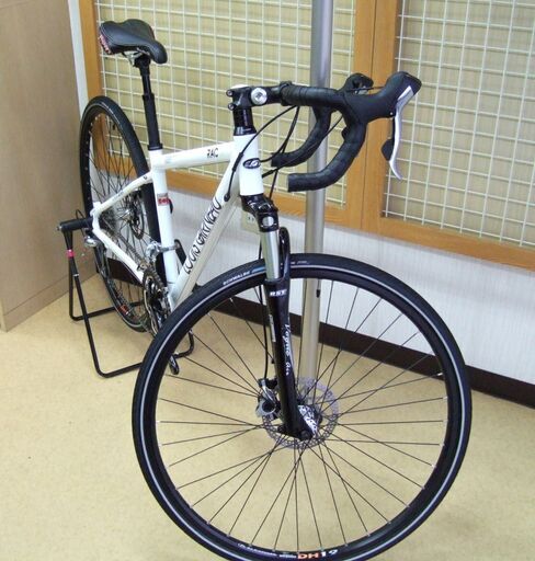 ルイガノのサスペンション付きロードバイク「LOUIS GARNEAU RAC 105」