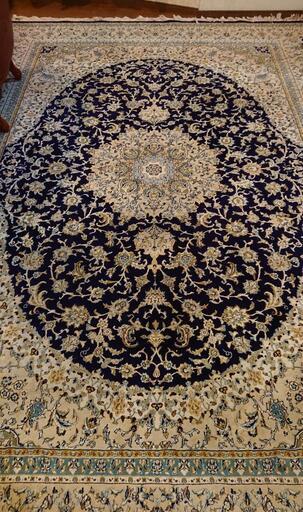 ペルシャ絨毯中古(値段25万円です)イラン国内製作大きサイズ約(2500 