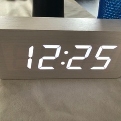 【No,12】デジタルアラーム時計（置き型）