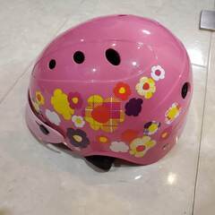 【ネット決済】女の子用ヘルメット　美品