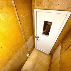 0.8畳中古防音室、設置費込み！サイレントデザイン 0.8畳中古防音室、設置費込み！サイレントデザイン