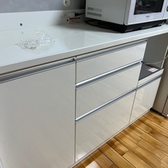 お取引先決定済】（美品）ニトリ 食器棚 タンス ホワイト