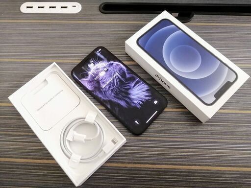 再出品】iPhone12 64GB ブラック MGHN3J/A SIMフリー美品