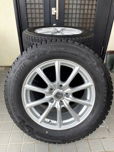 ★超美品SUV専用スタッドレス★ハリアー等に★225/65R17★8分山