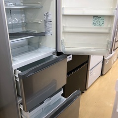 TOSHIBA 3ドア冷蔵庫 330L 2017年製