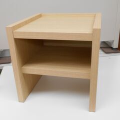 木製ナイトテーブル・ サイドテーブル