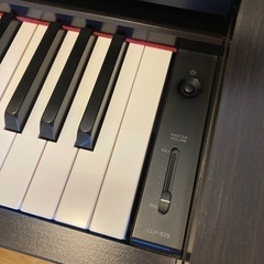 緊急値下げ　11万→10万　クラビノーヴァ　Clavinova CLP-575 木製鍵盤　88鍵