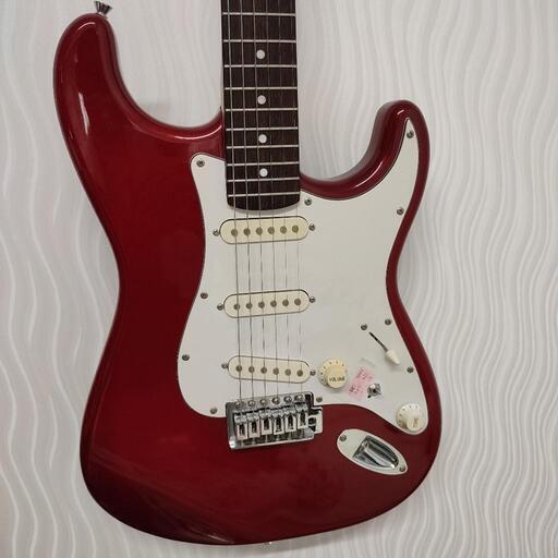 ☆程度良☆ カスタムストラト 赤色 エレキギター Fenderロゴ入り