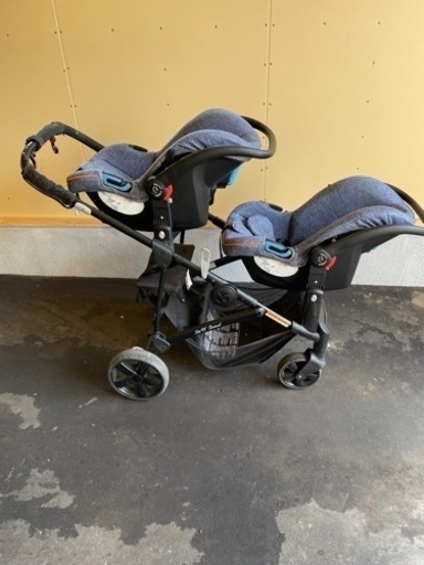お値下げしました】双子用ベビーカー&チャイルドシート