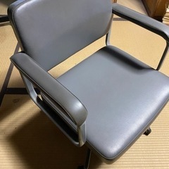 レトロな椅子