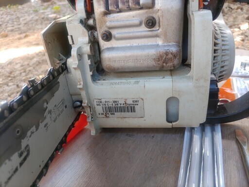取りに来ていただける方限定。STIHL スチール MS170C 軽量コンパクトエンジンチェンソー、いろいろおまけ付き。