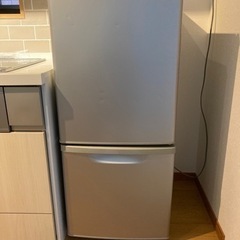問い合わせあり）Panasonic 冷蔵庫2012年製138L