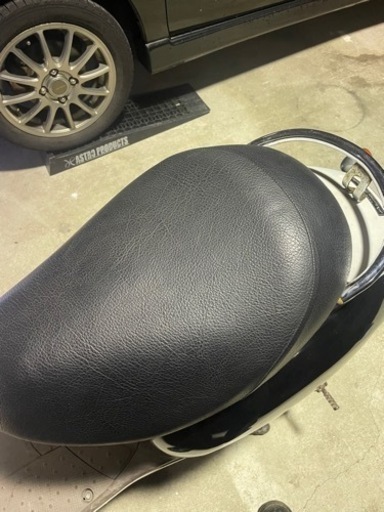 原付 HONDA 個人出品 自賠責5年4月 走行2200km セルエンジン始動 原付 HONDA 個人出品 自賠責5年4月 走行2200km セルエンジン始動