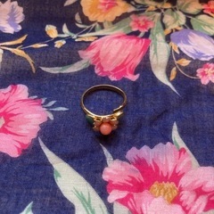 グアムで購入したサンゴの指輪