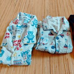 【交渉中】男の子　パジャマ　３組セット　100