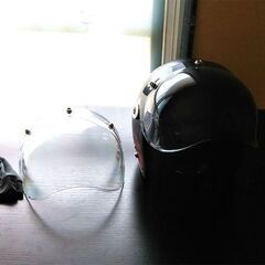 ヘルメット二組　とヘルメット用の帽子セット
