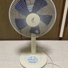 扇風機　白　0円